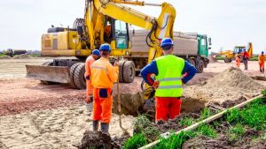Read more about the article How to Attract and Retain a Traveling Construction Team During a Labor Shortage